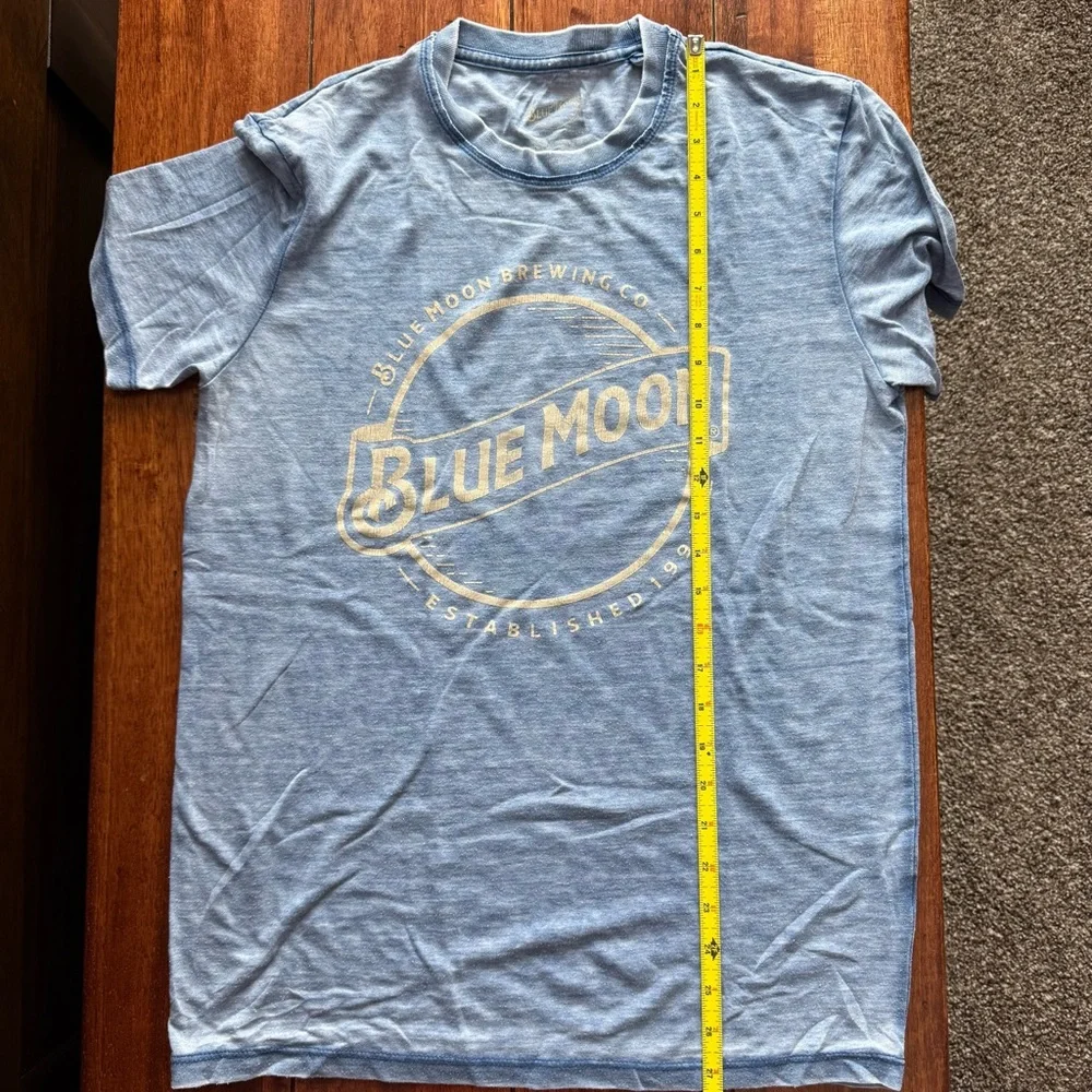 Blue Moon Brewing Co Blue T-shirt Size Small - Picture 5 of 5